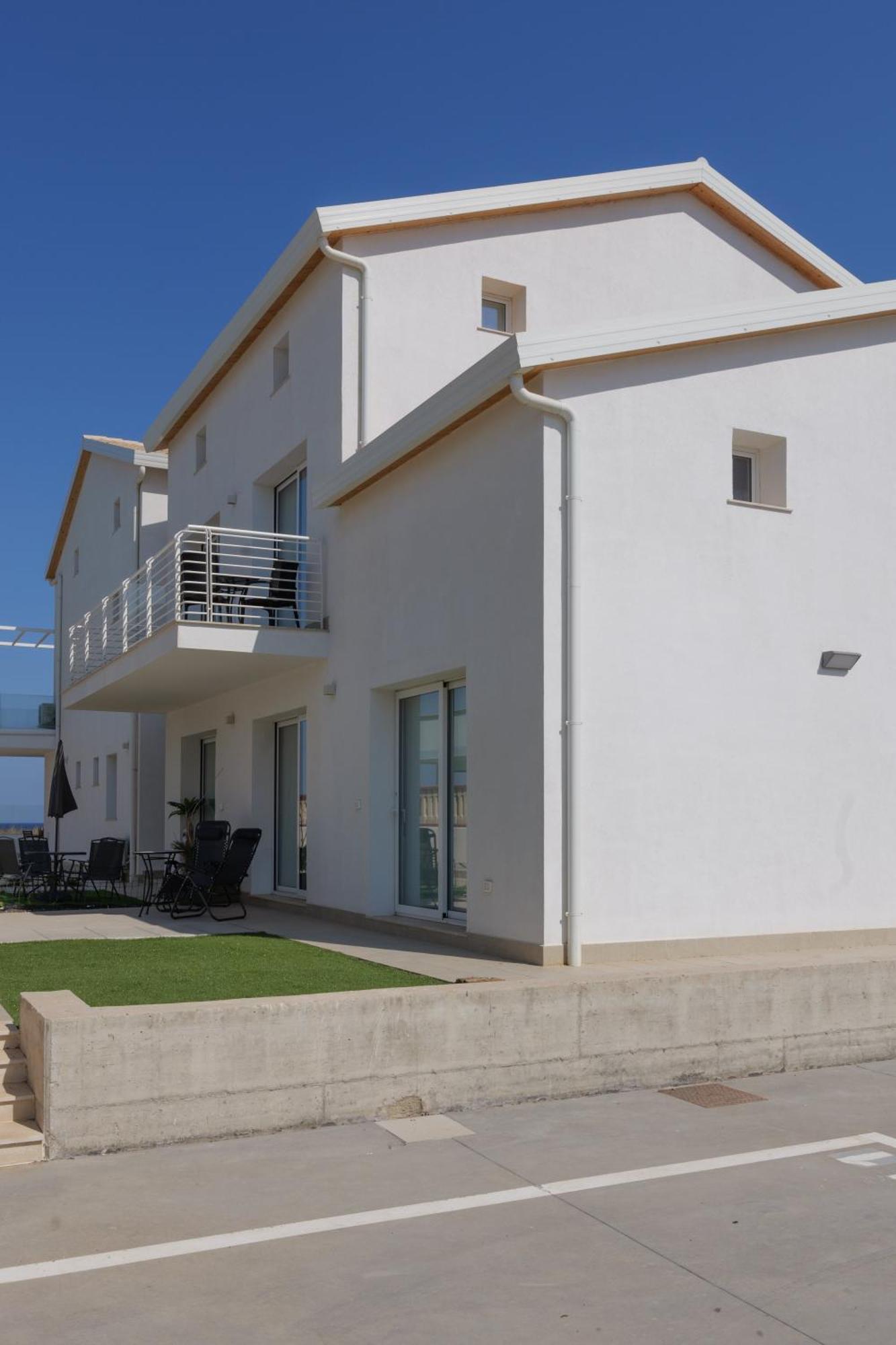 Astro Apartments With Direct Access On The Sea Of Noto Heritage Of Unesco Ngoại thất bức ảnh