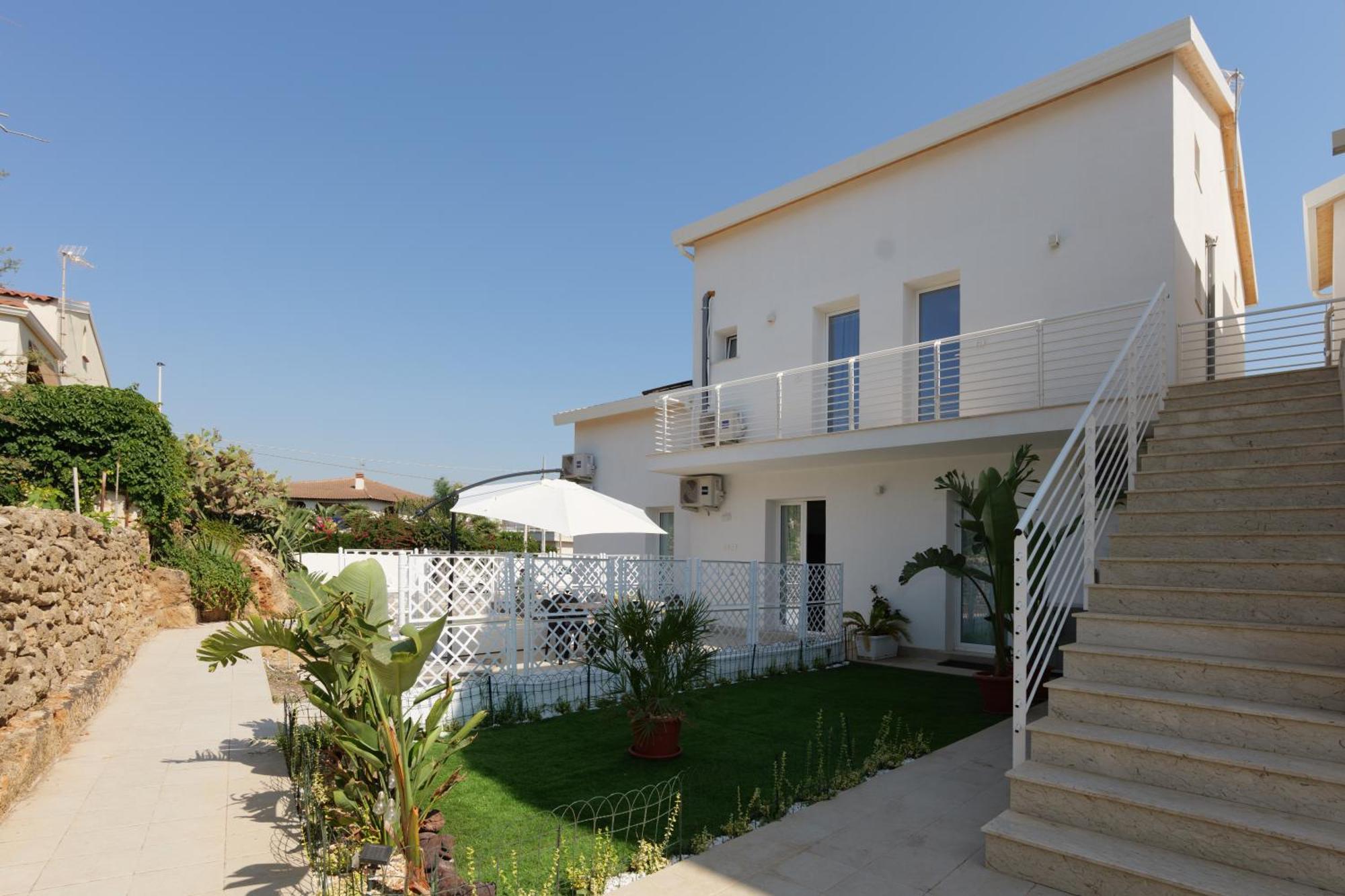 Astro Apartments With Direct Access On The Sea Of Noto Heritage Of Unesco Ngoại thất bức ảnh